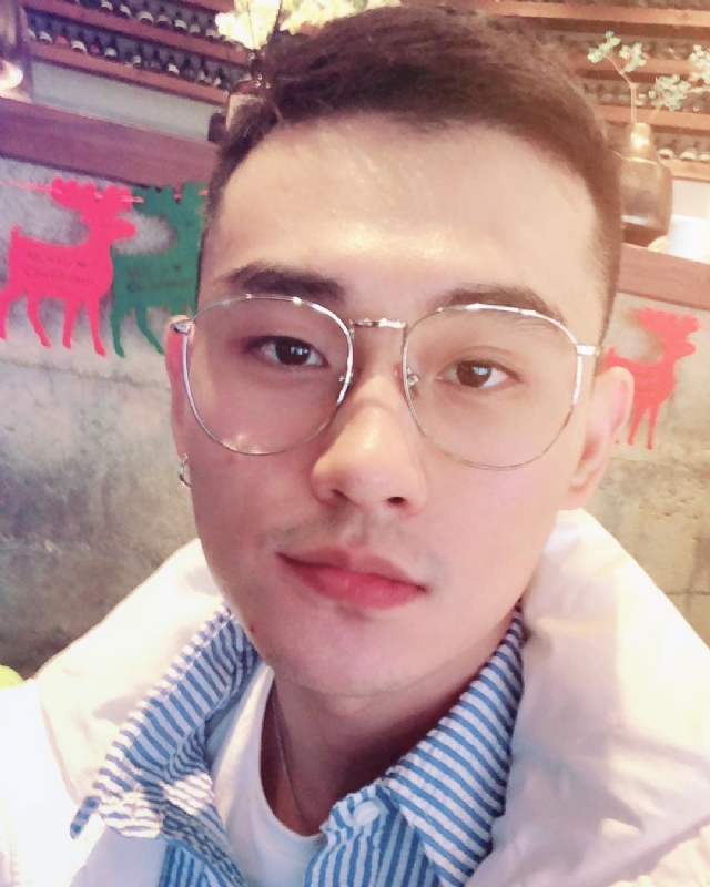 胡强很孤单的第一张照片--滨州相亲服务中心