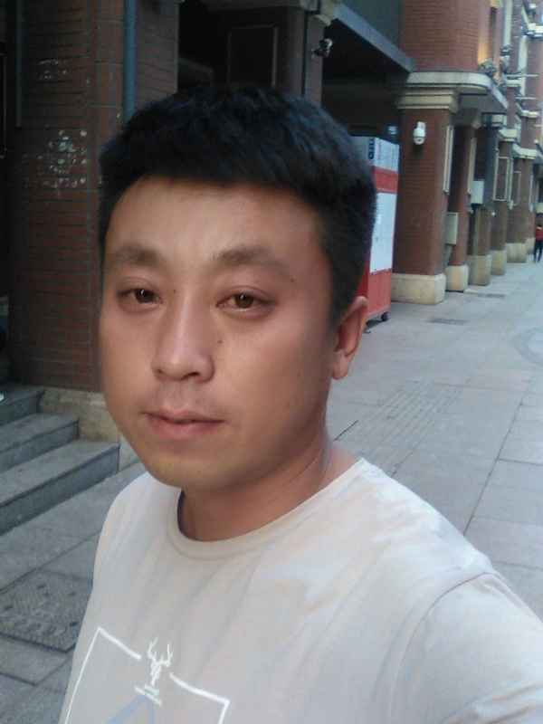 冰冷的心的第一张照片--滨州相亲服务中心