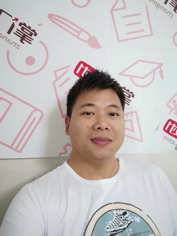 轻静地行走着的第一张照片--滨州相亲服务中心