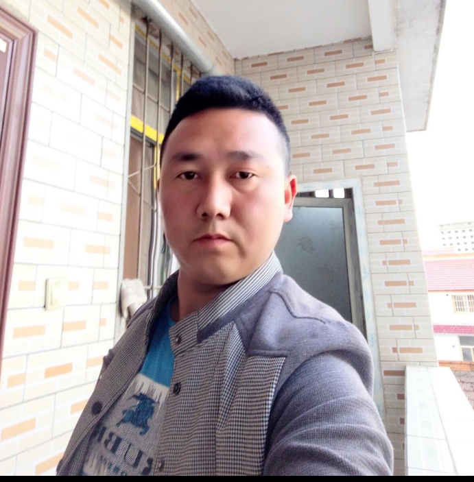 帅帅的大叔的第一张照片--滨州相亲服务中心