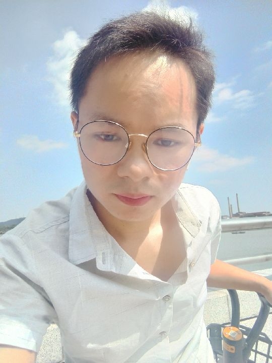 楠呐的第三张照片--滨州相亲服务中心