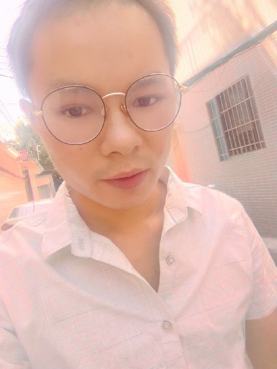 楠呐的第四张照片--滨州相亲服务中心