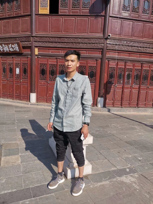 刘方的第一张照片--滨州相亲服务中心