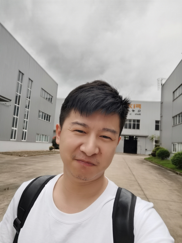 二叔的第二张照片--滨州相亲服务中心