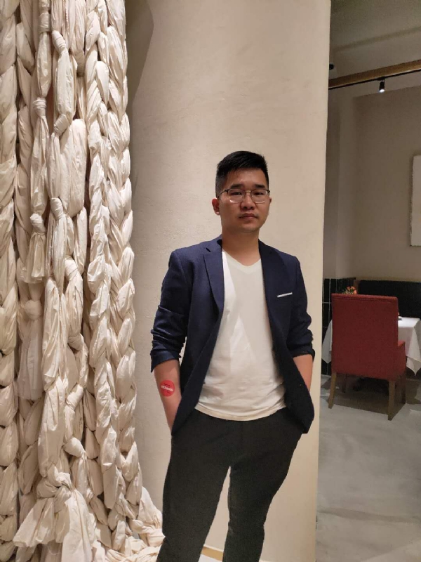 在路上的第二张照片--滨州相亲服务中心