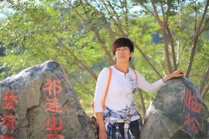 弱水河边青春草的第一张照片--滨州相亲服务中心