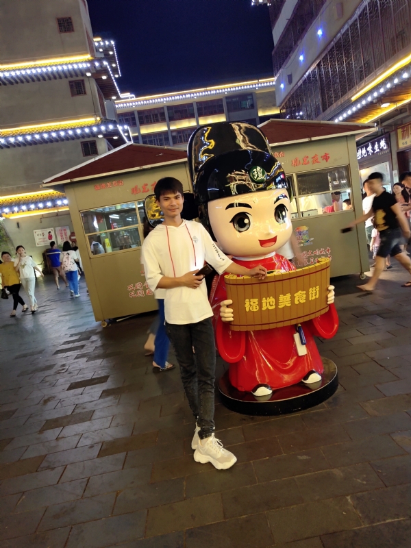 圆嘟嘟的瘦子的第一张照片--滨州相亲服务中心