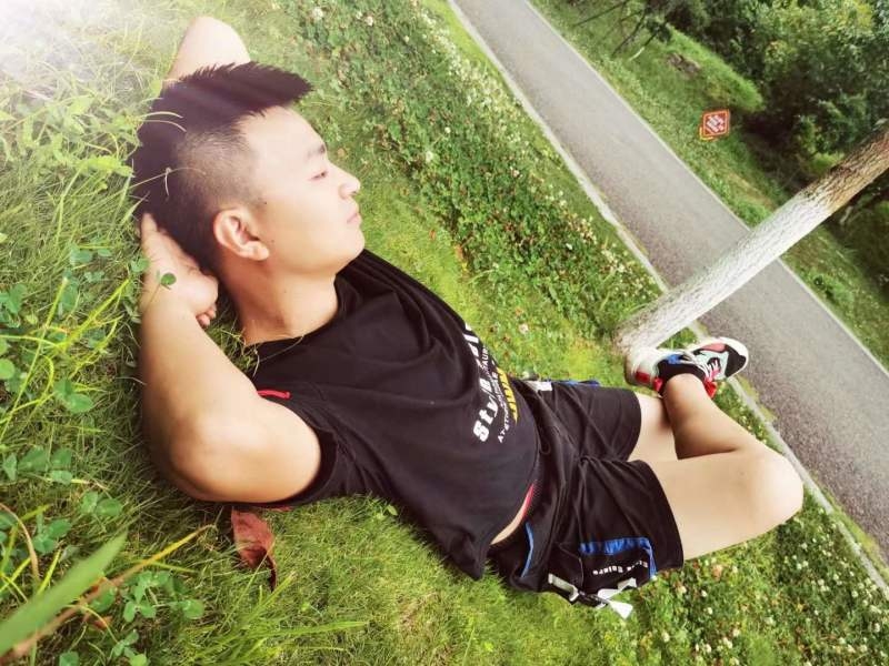 危笑的第一张照片--滨州相亲服务中心