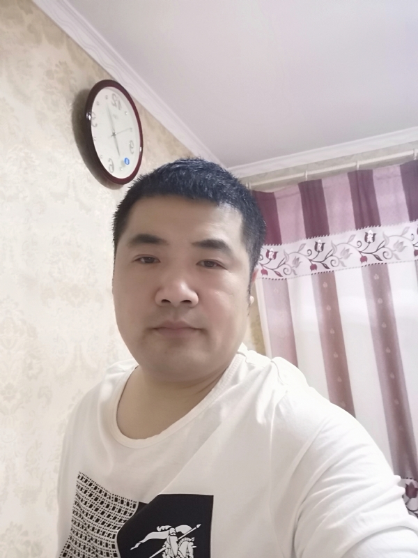 爱你的眼睛的第一张照片--滨州相亲服务中心