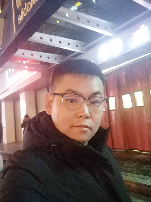 杜跃龙的第二张照片--滨州相亲服务中心