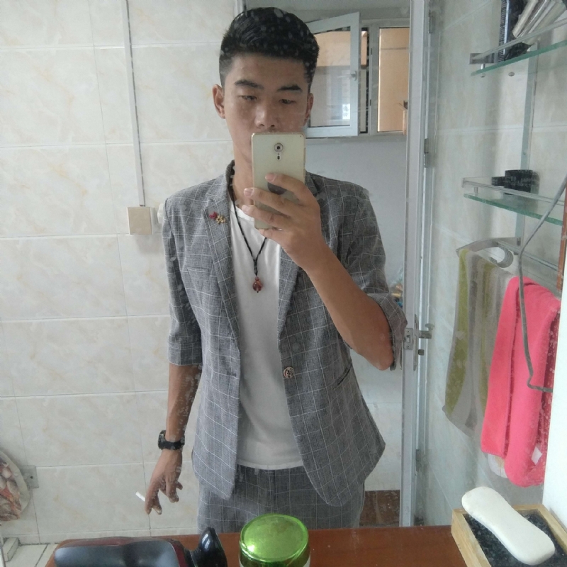 会淹死的鱼的第一张照片--滨州相亲服务中心