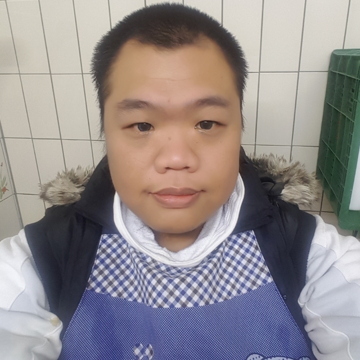 黑熊的第一张照片--滨州相亲服务中心