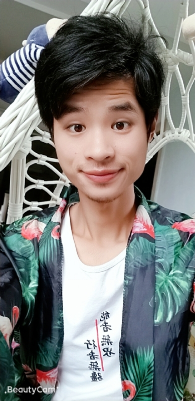 靠谱在联系的第一张照片--滨州相亲服务中心