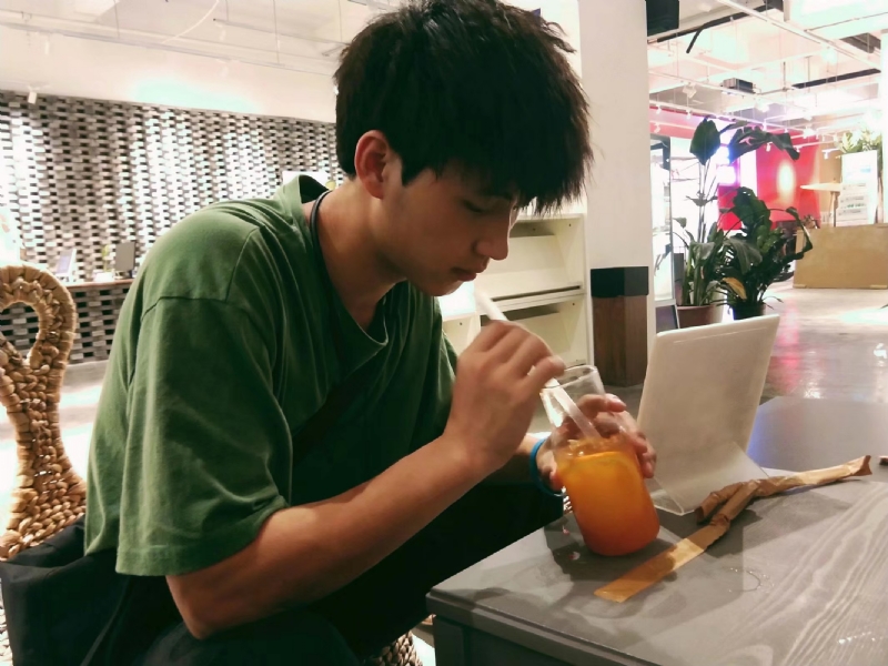 一花一世界的第二张照片--滨州相亲服务中心