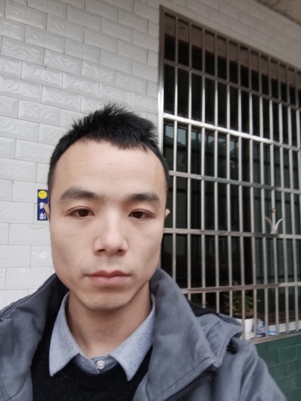 笑得那么开心的第二张照片--滨州相亲服务中心