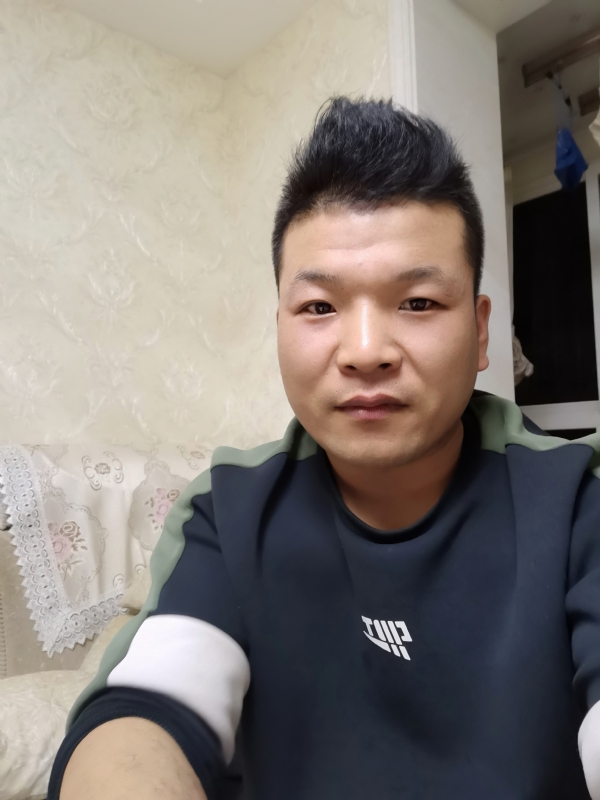 小猪猪的第一张照片--滨州相亲服务中心