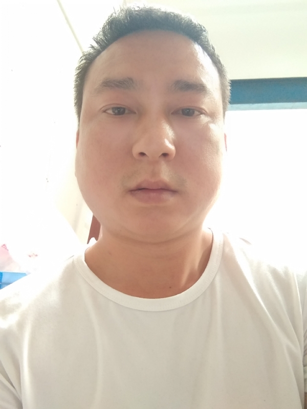 大叔的第一张照片--滨州相亲服务中心