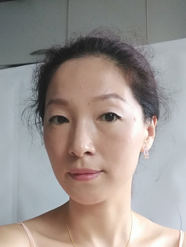 彼岸花的第一张照片--滨州相亲服务中心