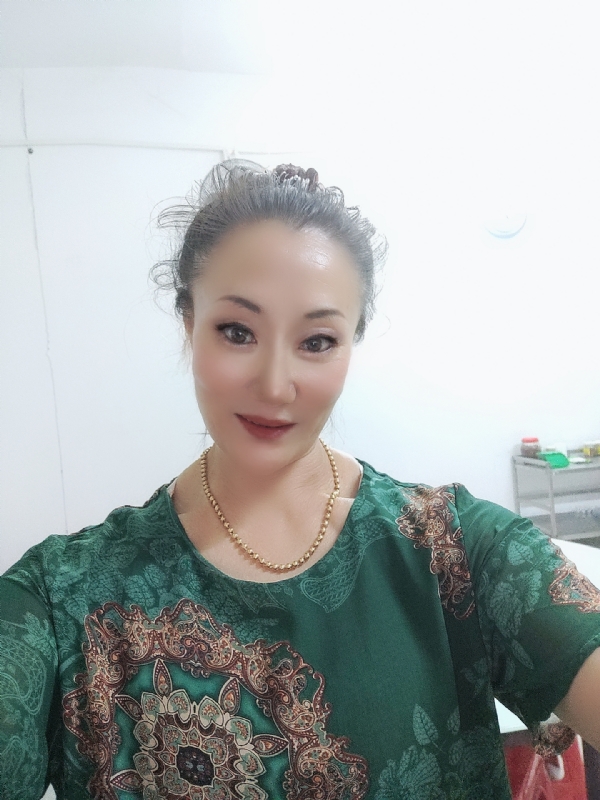 燕子的第二张照片--滨州相亲服务中心