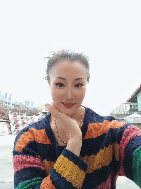 燕子的第四张照片--滨州相亲服务中心