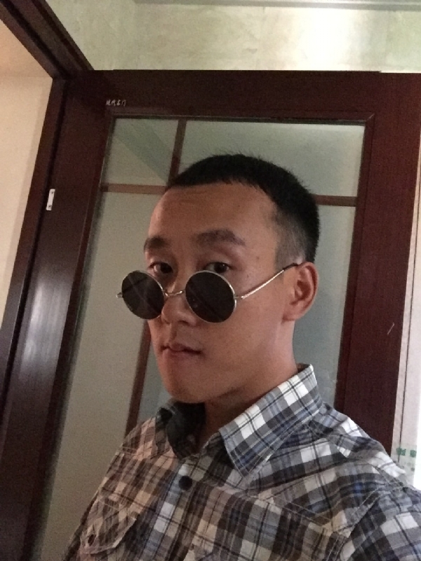 悲喜的第一张照片--滨州相亲服务中心