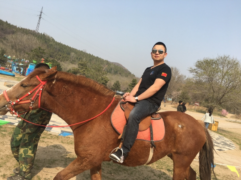 麦田的守望者的第一张照片--滨州相亲服务中心