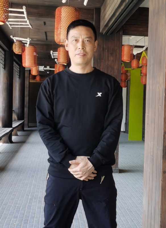 阳光总在风雨后的第一张照片--滨州相亲服务中心