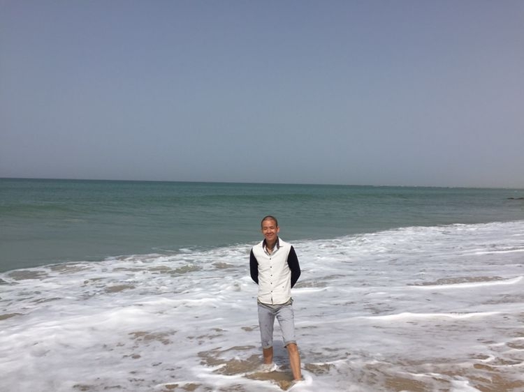 文字的忧伤的第一张照片--滨州相亲服务中心