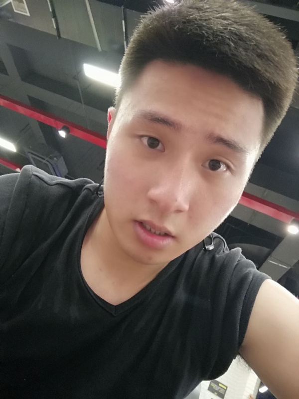 江南的雨的第一张照片--滨州相亲服务中心