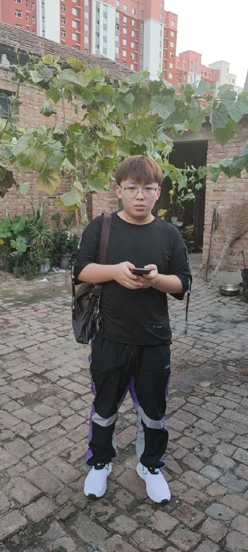 辛禹的第二张照片--滨州相亲服务中心