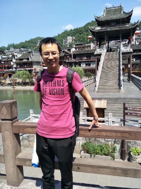 会飞的鱼的第一张照片--滨州相亲服务中心