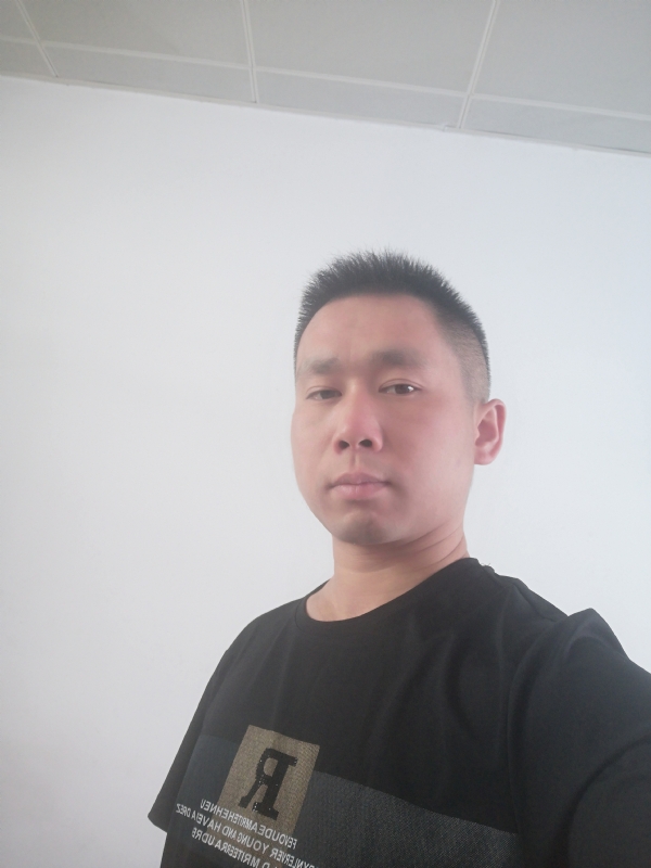 孤独的狼的第一张照片--滨州相亲服务中心