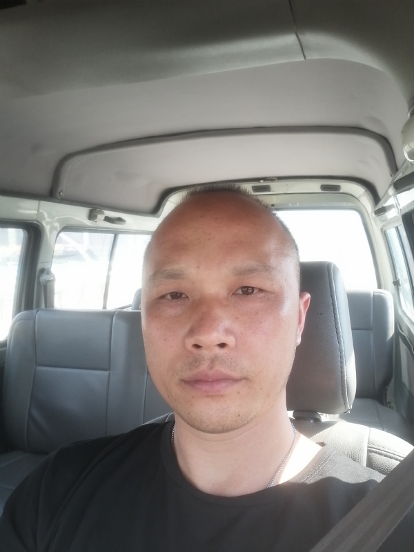 新旺丁的第一张照片--滨州相亲服务中心