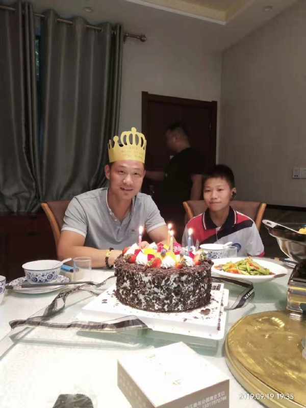 孤独的狼的第一张照片--滨州相亲服务中心