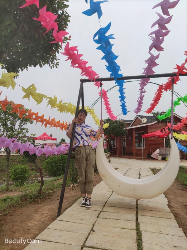 魏沐阳子的第二张照片--滨州相亲服务中心