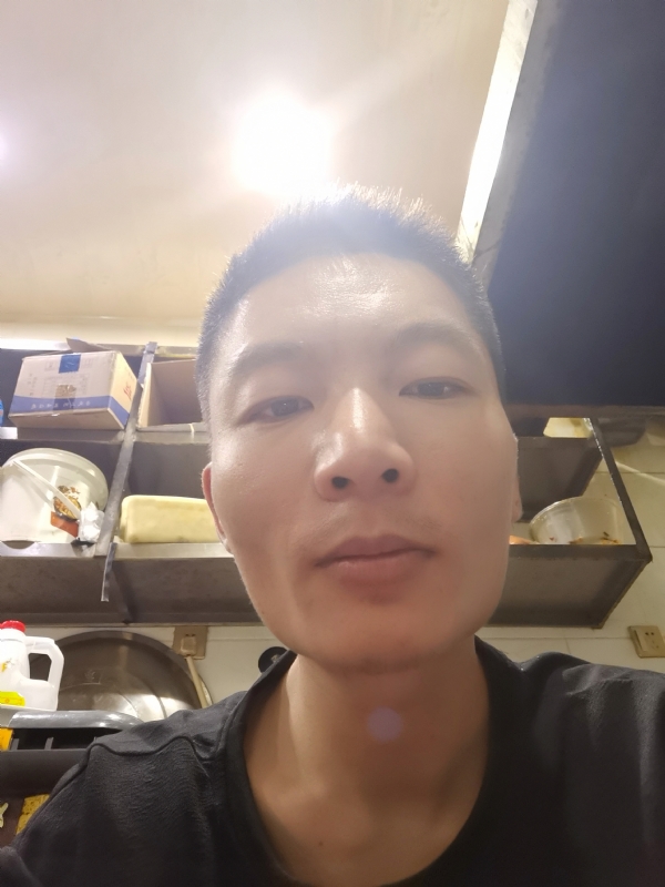 邹先生的第二张照片--滨州相亲服务中心