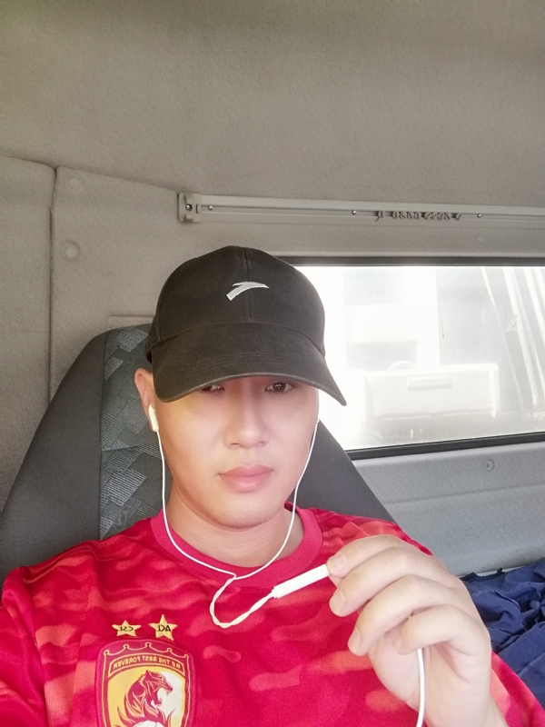 B大叔的第二张照片--滨州相亲服务中心