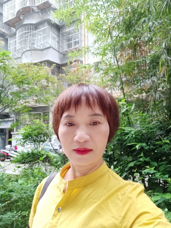 小瓶子的第二张照片--滨州相亲服务中心