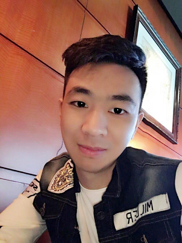 滞后的微笑的第三张照片--滨州相亲服务中心