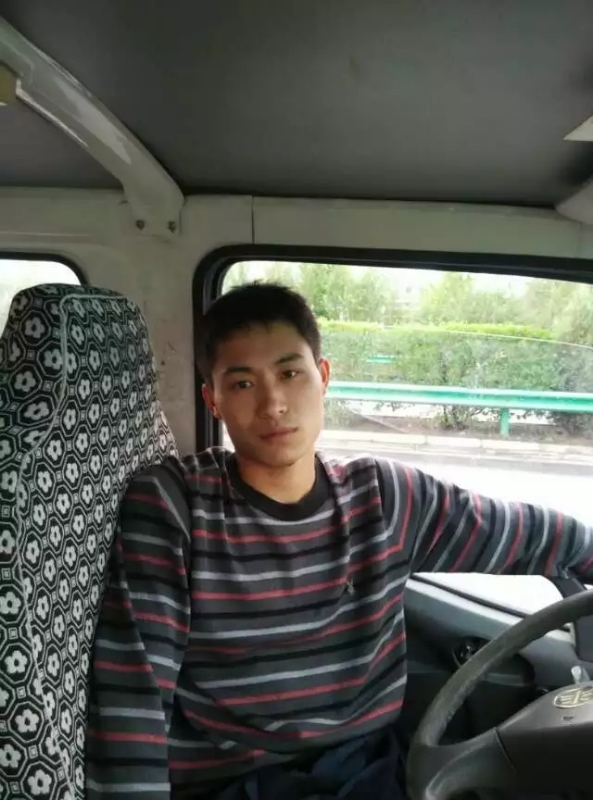 桦树林的第一张照片--滨州相亲服务中心