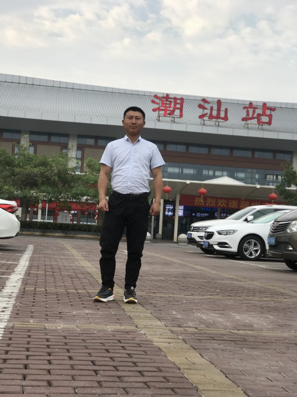 健华的第三张照片--滨州相亲服务中心