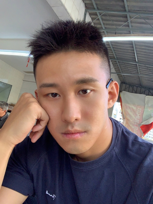 相见恨晚的第二张照片--滨州相亲服务中心