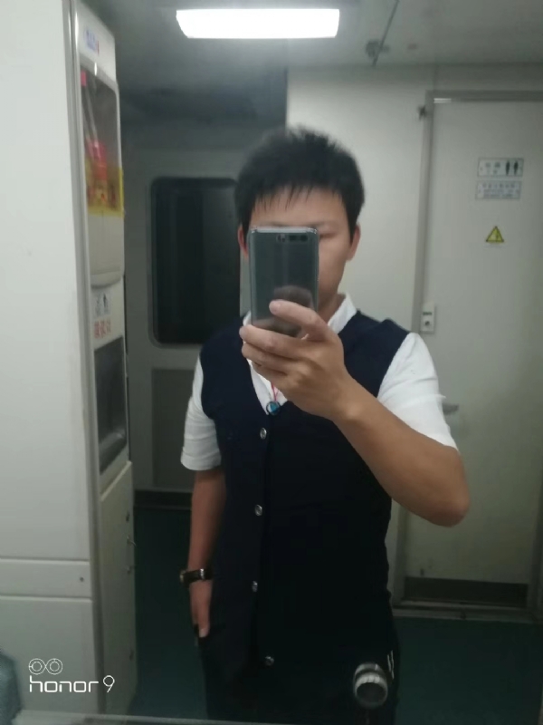 阳光下de幸福的第一张照片--滨州相亲服务中心