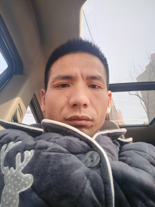 青春不长在的第一张照片--滨州相亲服务中心