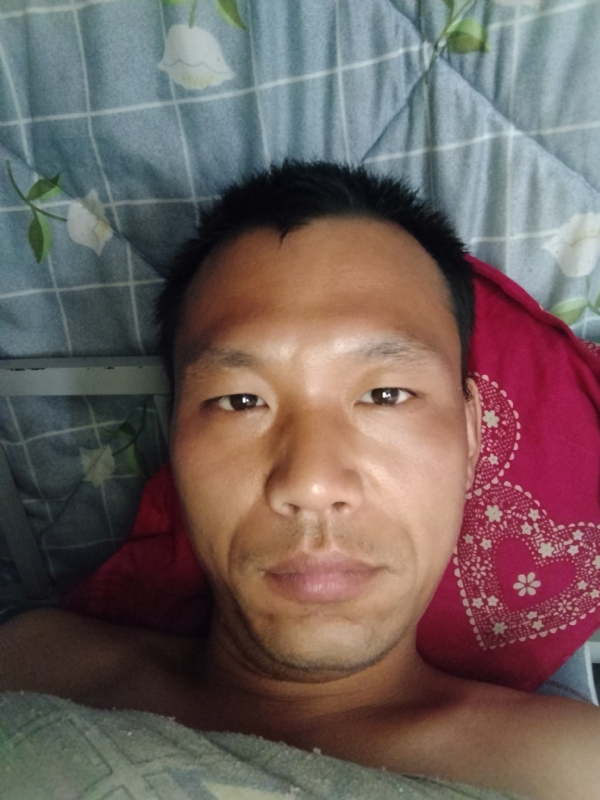 弘扬的第一张照片--滨州相亲服务中心