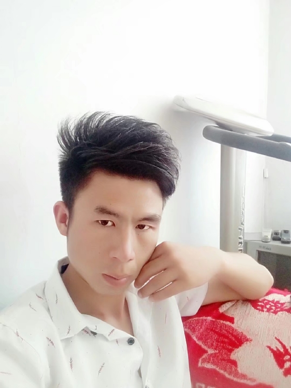 只得一人心的第二张照片--滨州相亲服务中心