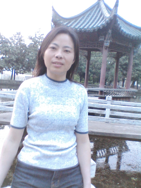 小草的第二张照片--滨州相亲服务中心