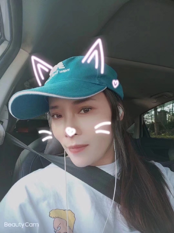 水瓶座的第二张照片--滨州相亲服务中心