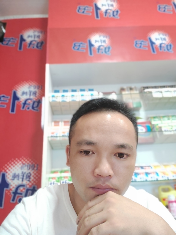 小老弟的第二张照片--滨州相亲服务中心