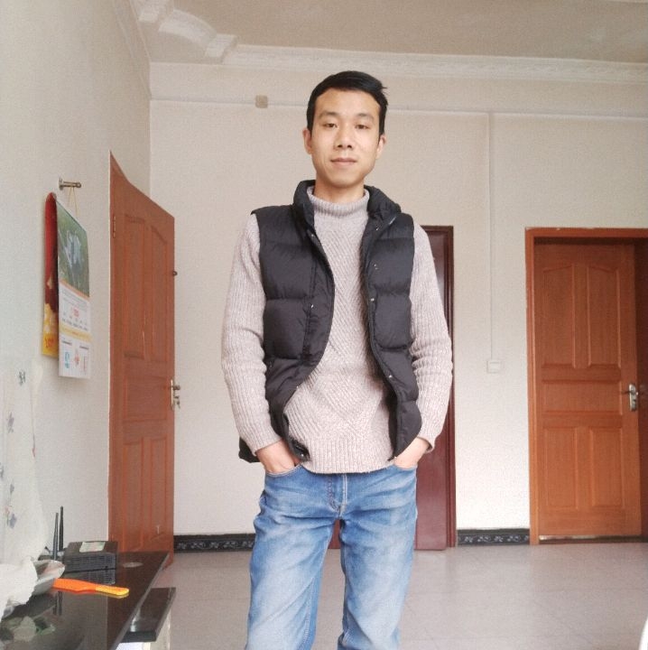 小伙子的第一张照片--滨州相亲服务中心